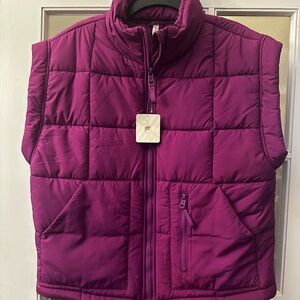 Fabletics Cloud Nine Puffer Vest NWT Size XS